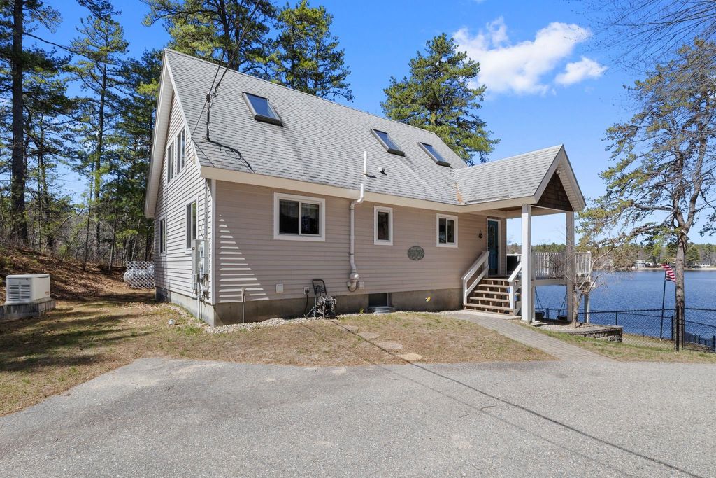 Photo of 325 Concord Lane, Wakefield, NH 03830 (MLS # 5085891)