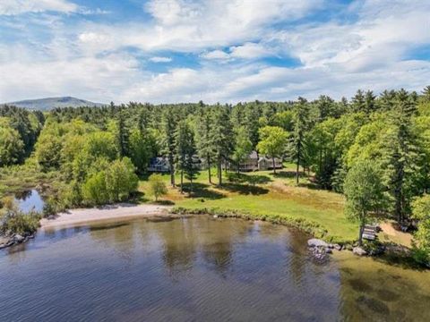 Photo of 42 Point Breeze Road, Wolfeboro, NH 03894 (MLS # 5071519)