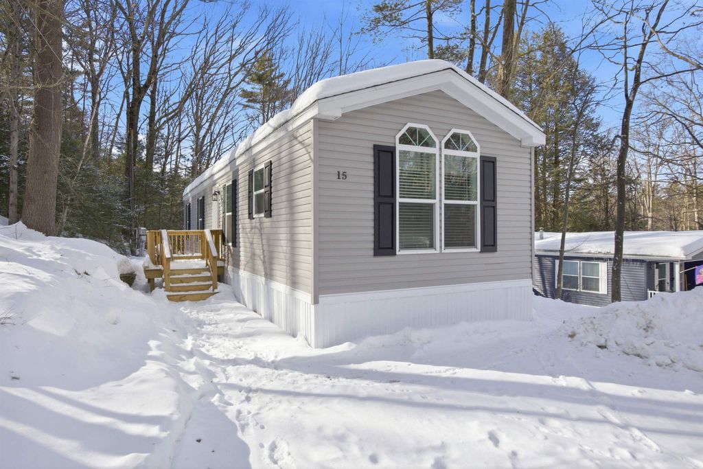 Photo of 15 Sullivan Drive, Allenstown, NH 03275 (MLS # 5078046)