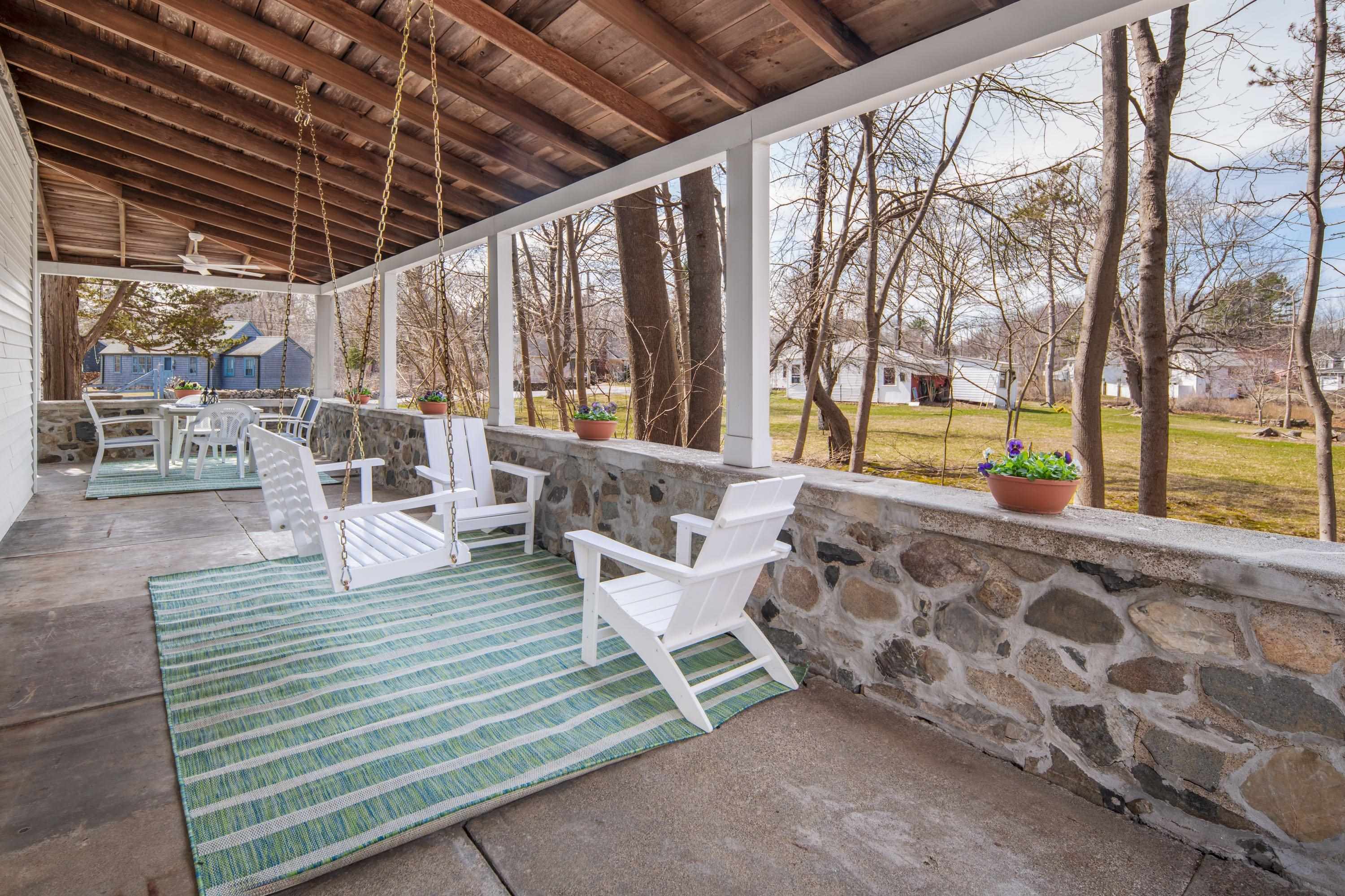 22 Lobster Cove Road