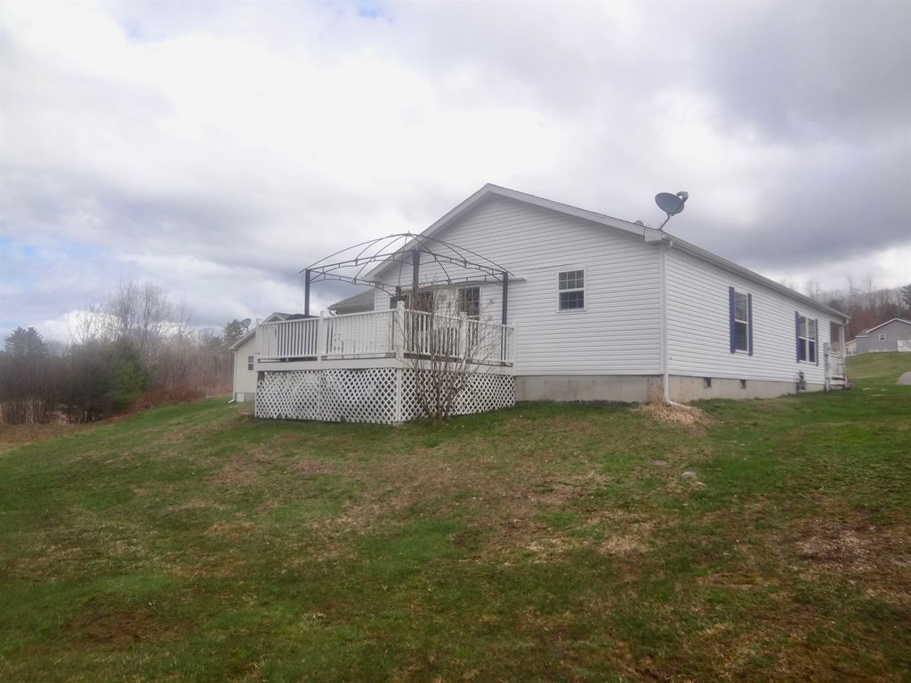 Photo of 10 Eagle Nest Drive, Franklin, NH 03235 (MLS # 5079447)