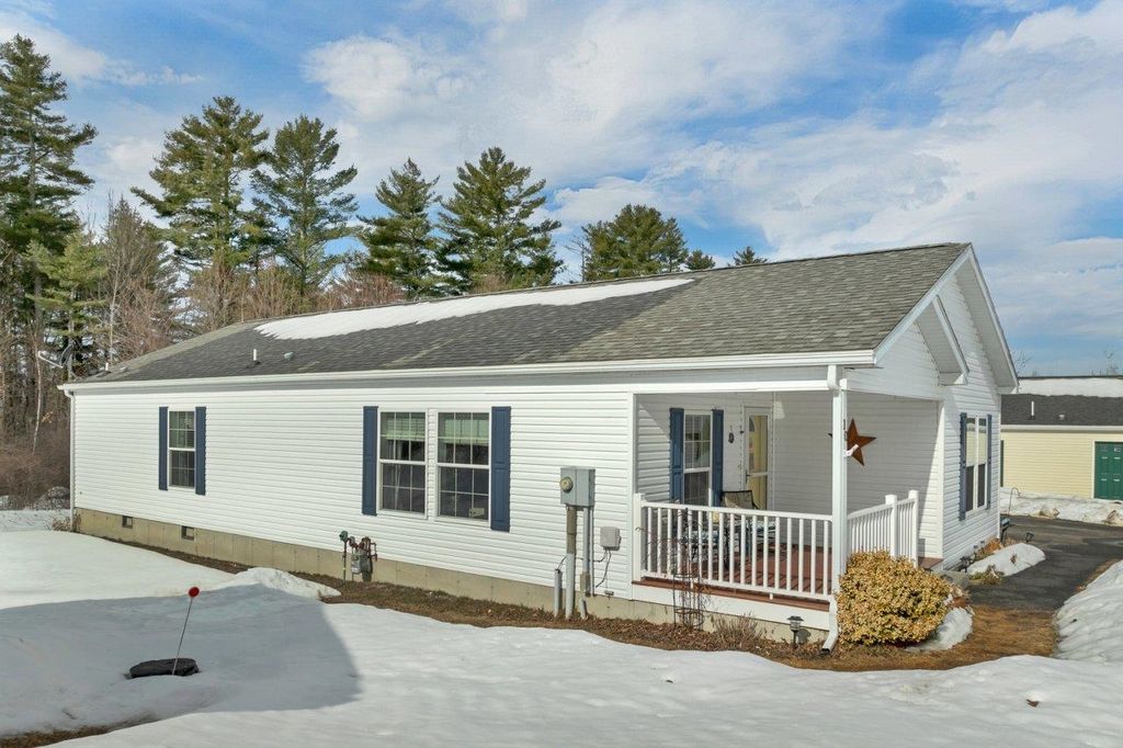 Photo of 10 Eagle Nest Drive, Franklin, NH 03235 (MLS # 5079447)
