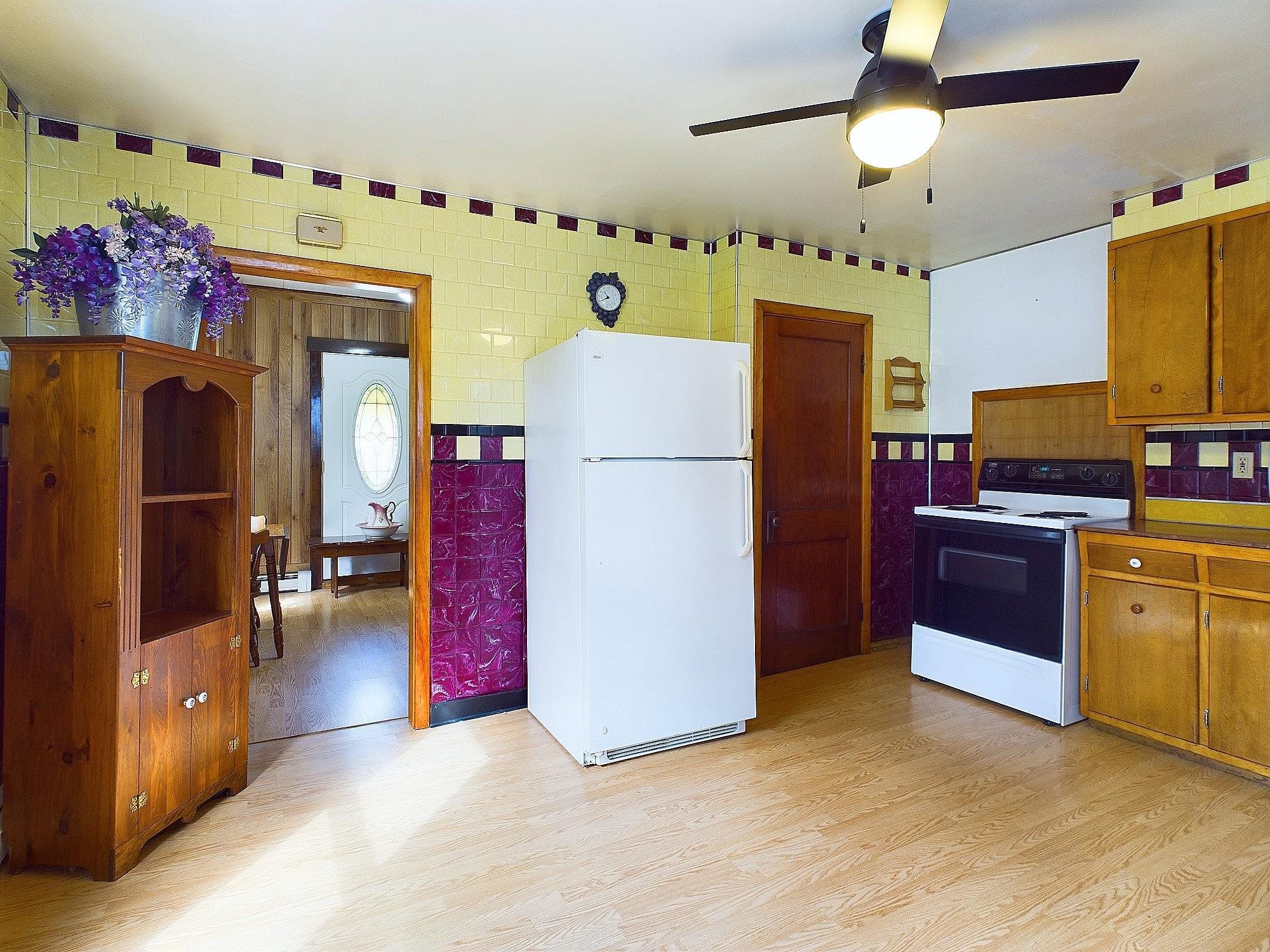 204 Hall Stream Road
