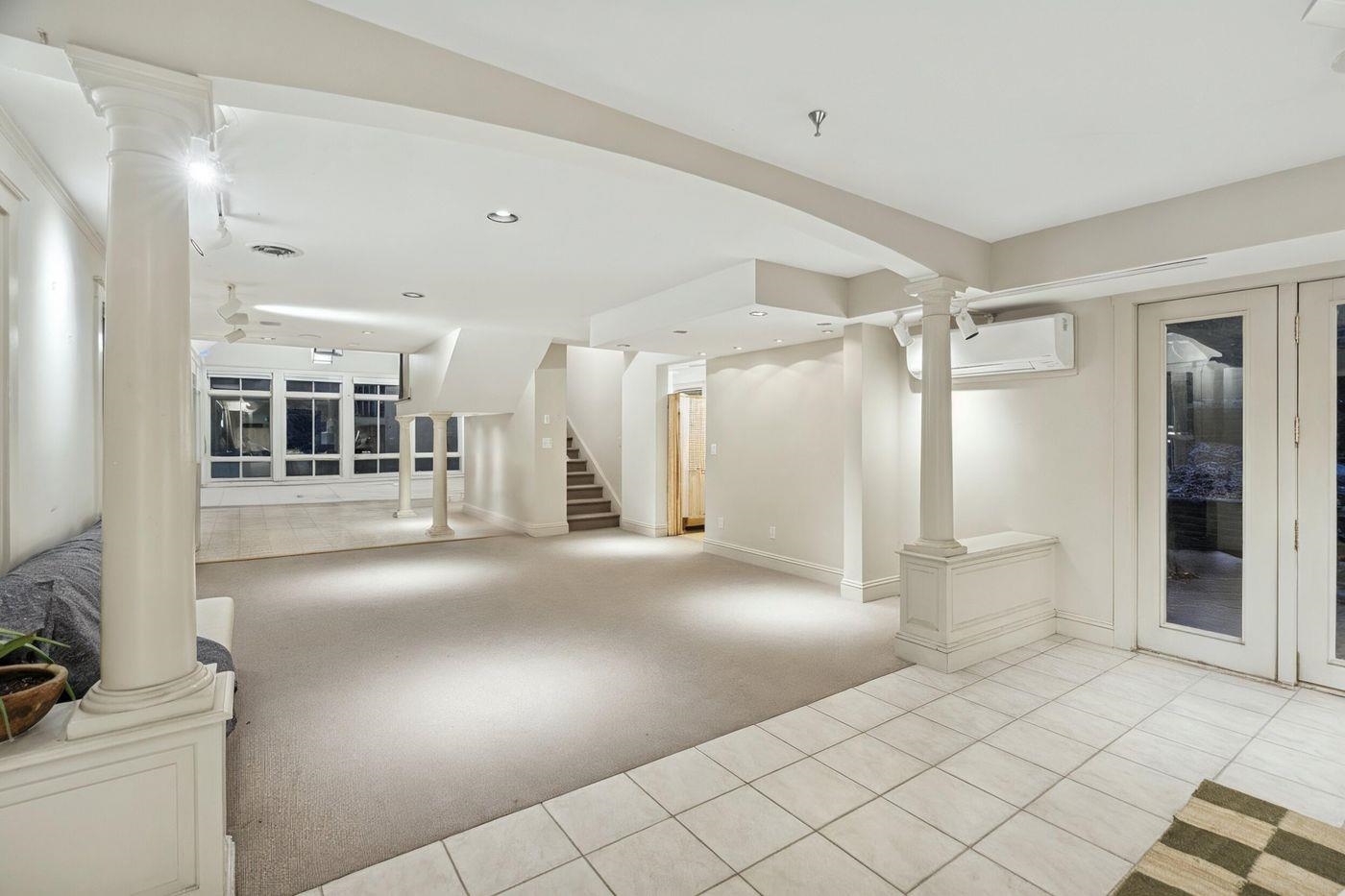 299 Mountain Road