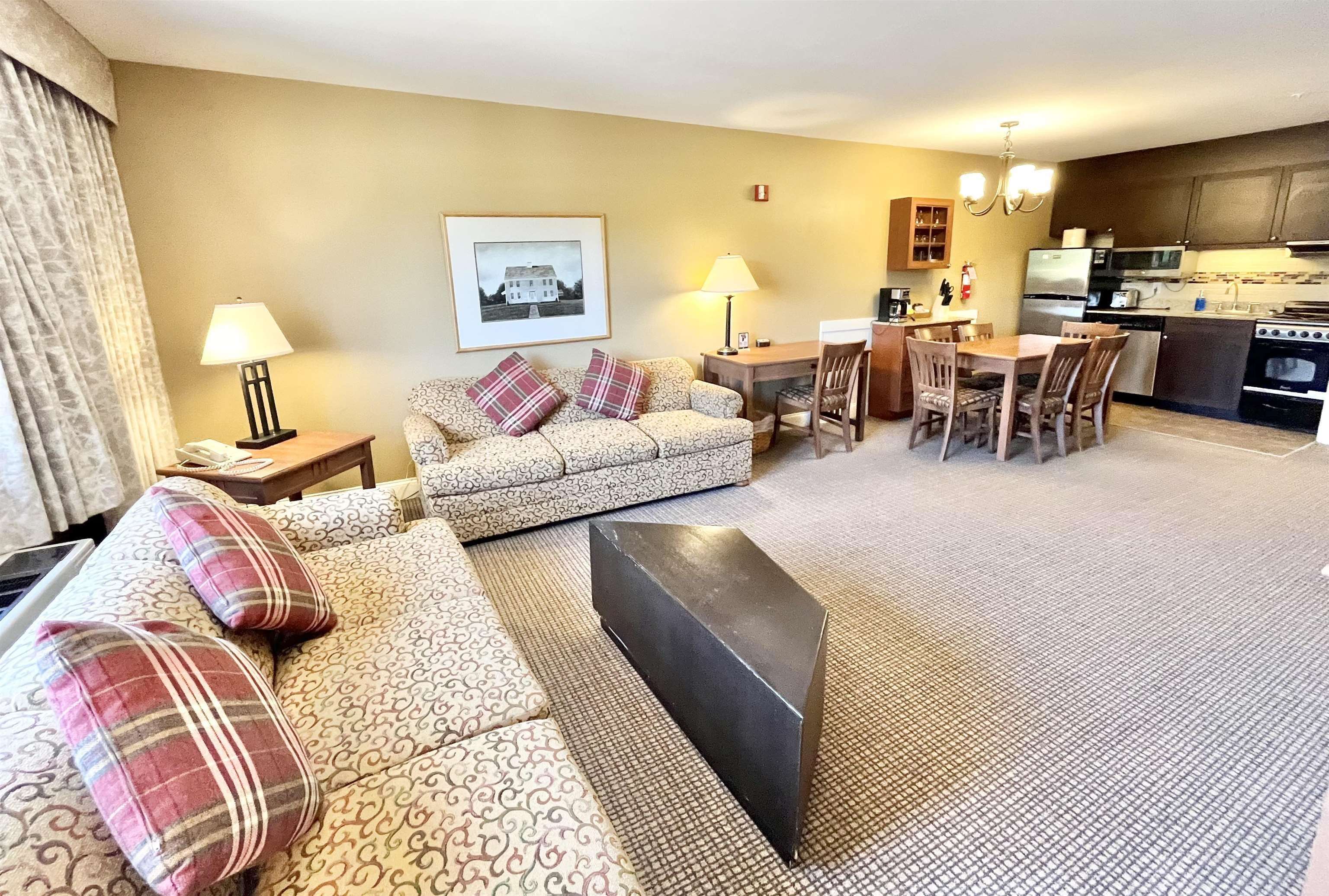 222 Q1, 89 Grand Summit Way