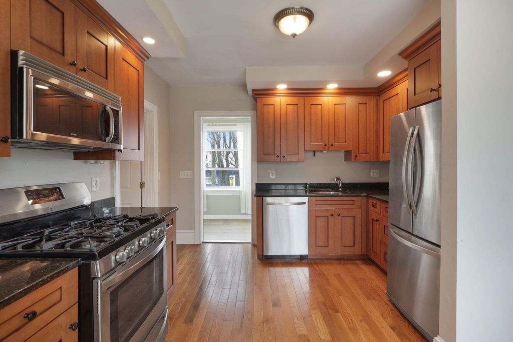 Photo of 112 Cass Street #A, Portsmouth, NH 03801 (MLS # 5082095)