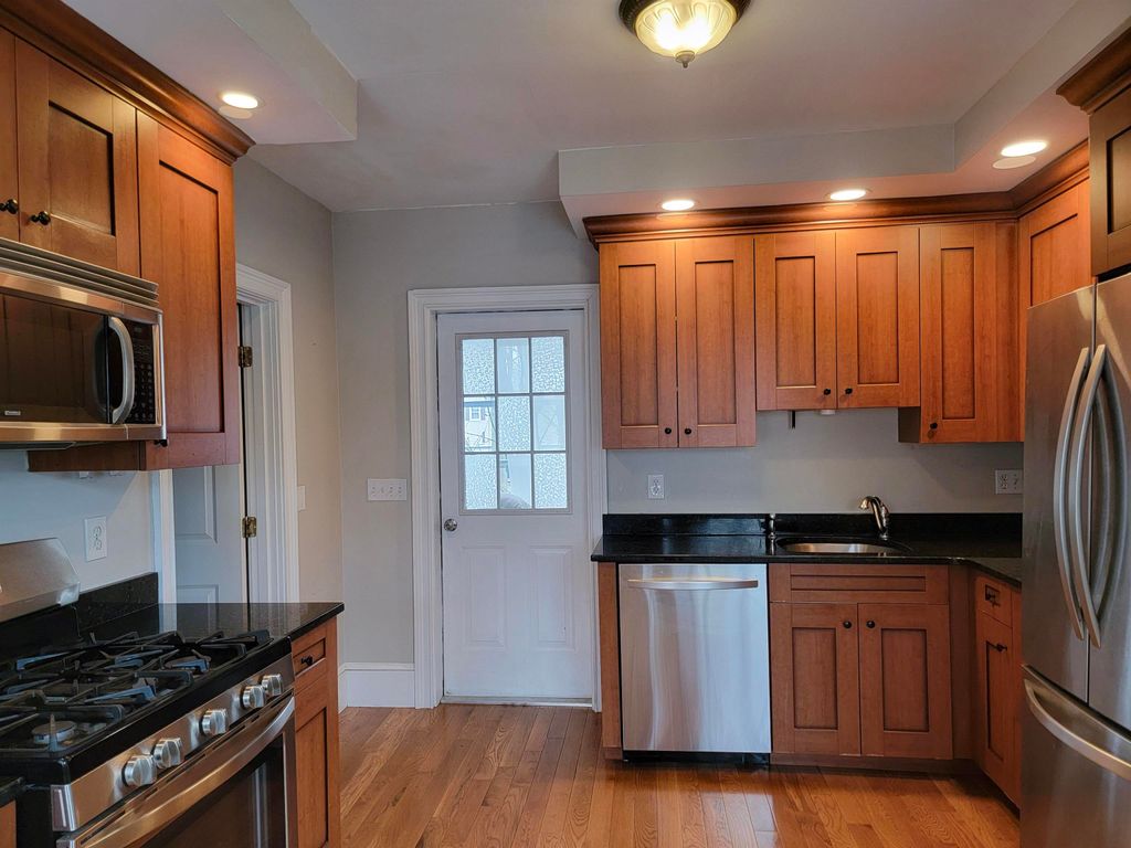 Photo of 112 Cass Street #A, Portsmouth, NH 03801 (MLS # 5082095)