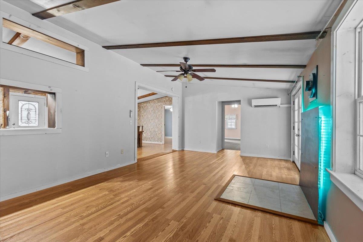 52 School House Hill Road