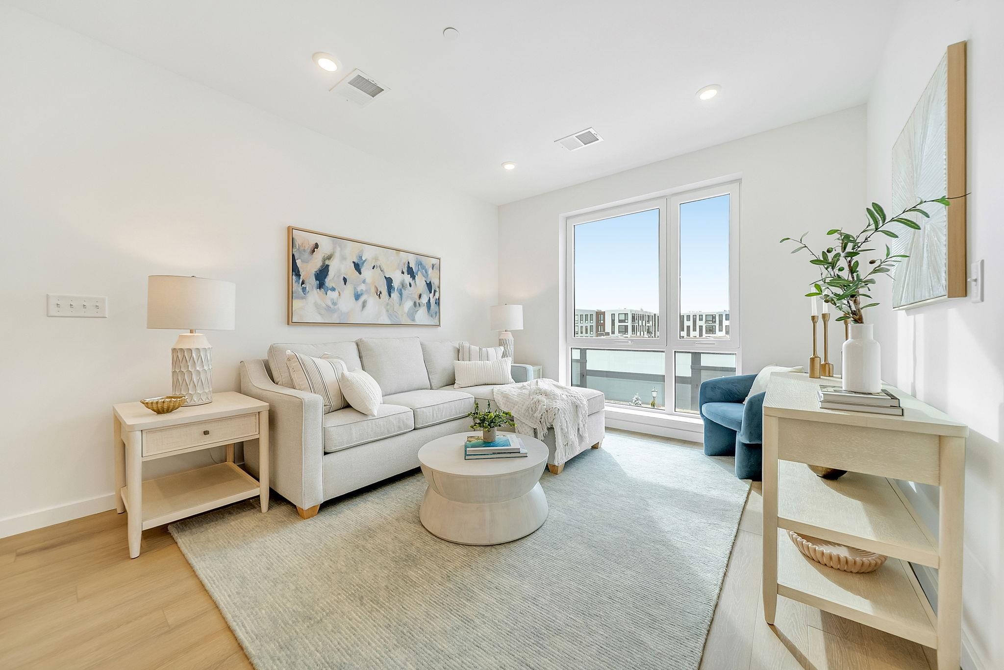 80 Constitution Avenue 407