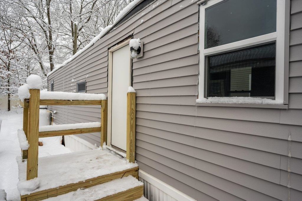 Photo of 16 Polly Ann MHP Park, Dover, NH 03820 (MLS # 5074496)