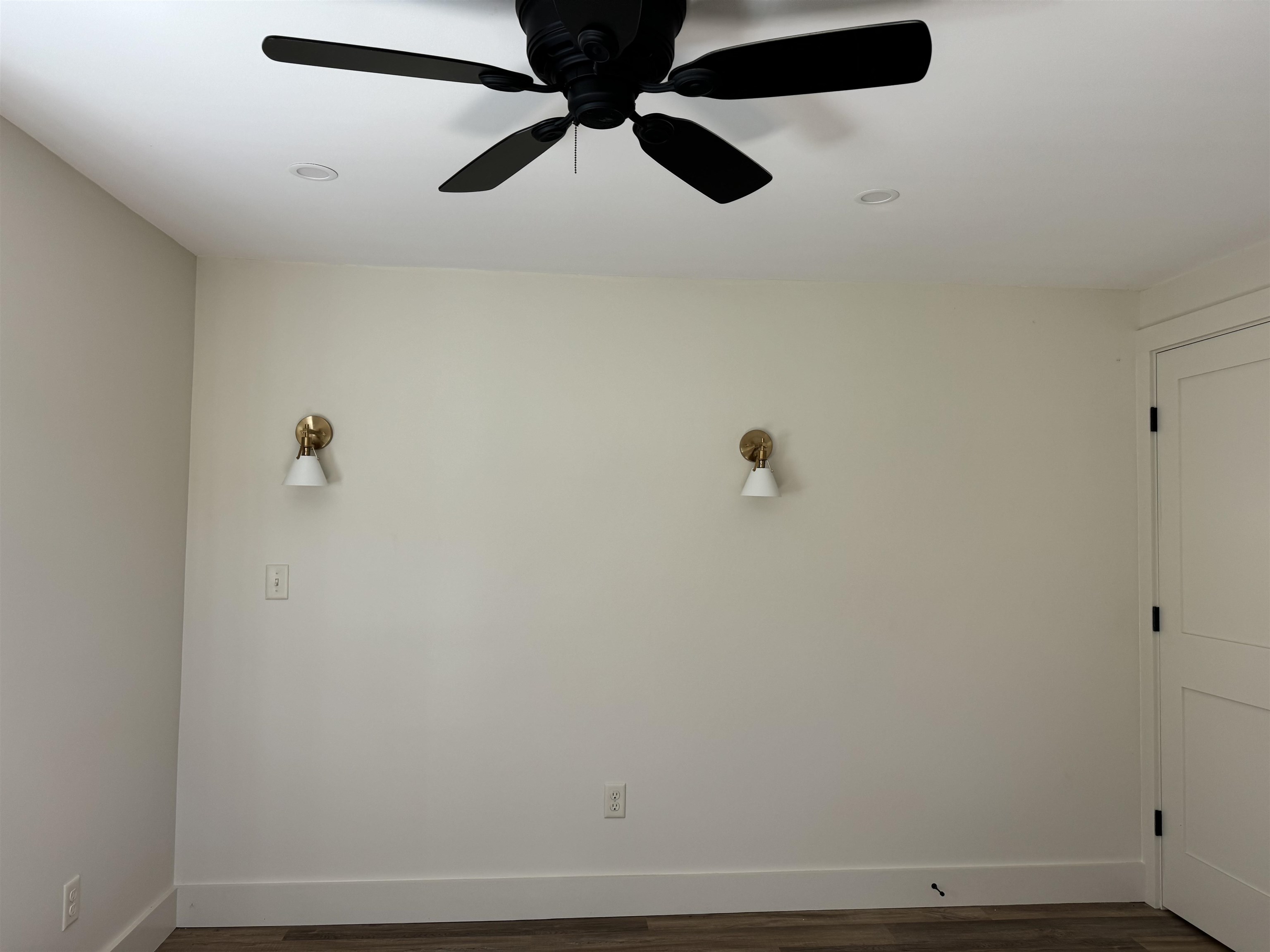 Middlebury, Vermont 05753, United States, 2 Bedrooms Bedrooms, ,1 BathroomBathrooms,Residential,Pending,41650