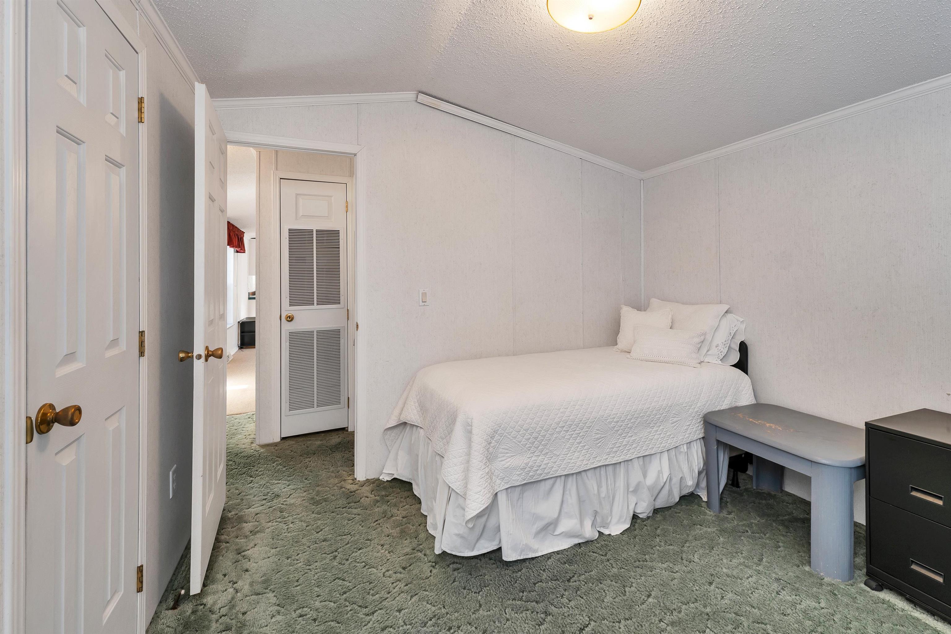 Laconia, New Hampshire 03246, United States, 2 Bedrooms Bedrooms, ,2 BathroomsBathrooms,Residential,Pending,22791