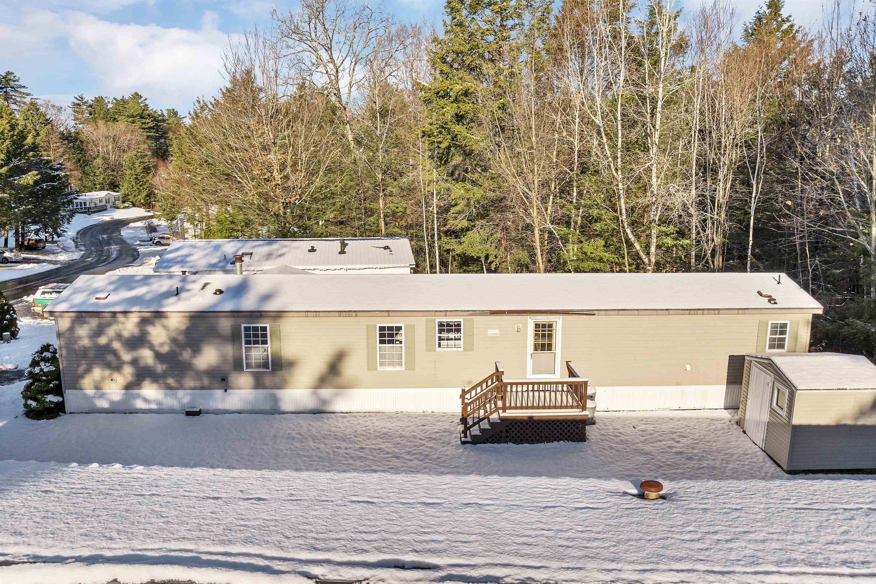 Laconia, New Hampshire 03246, United States, 2 Bedrooms Bedrooms, ,2 BathroomsBathrooms,Residential,Pending,22791