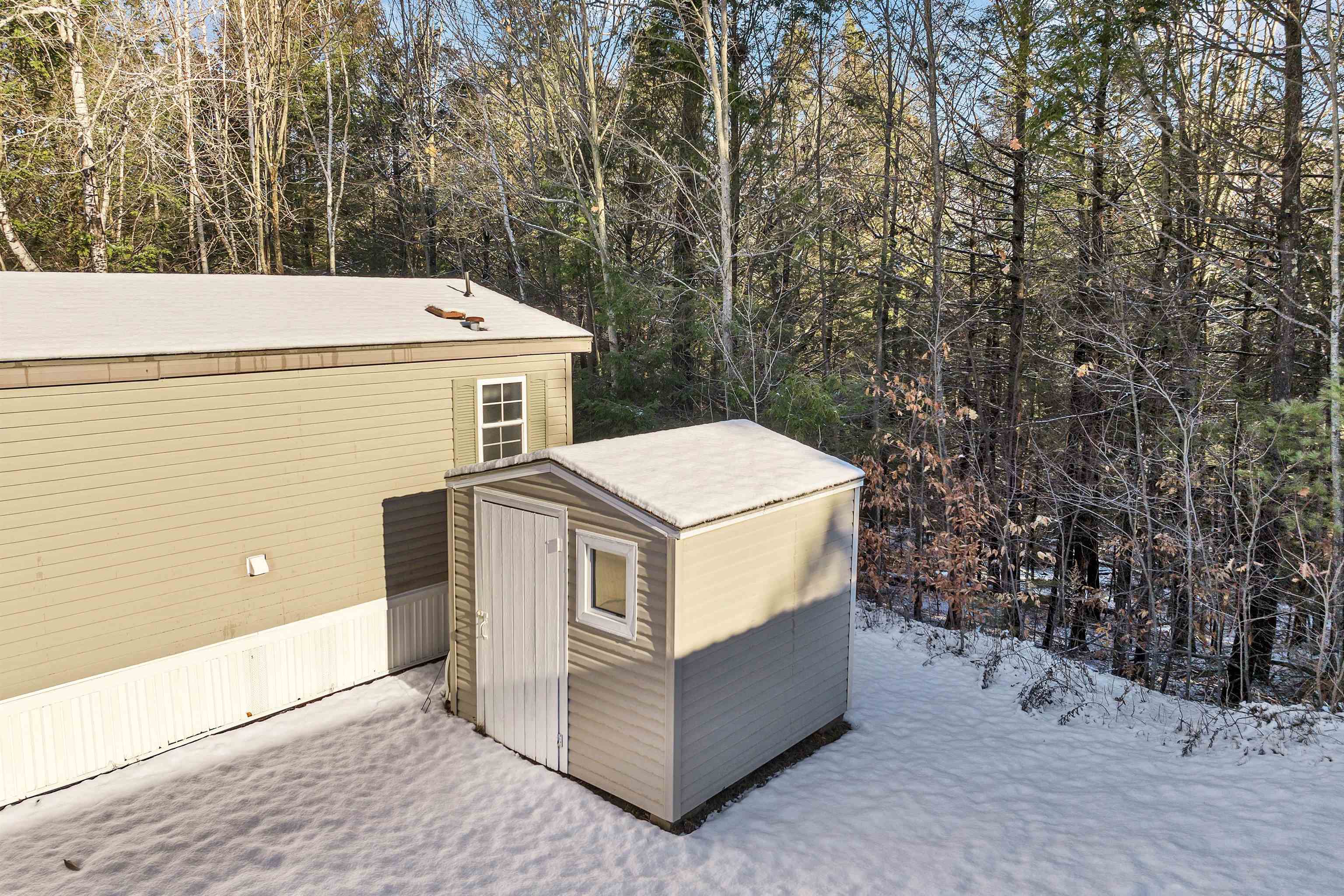 Laconia, New Hampshire 03246, United States, 2 Bedrooms Bedrooms, ,2 BathroomsBathrooms,Residential,Pending,22791