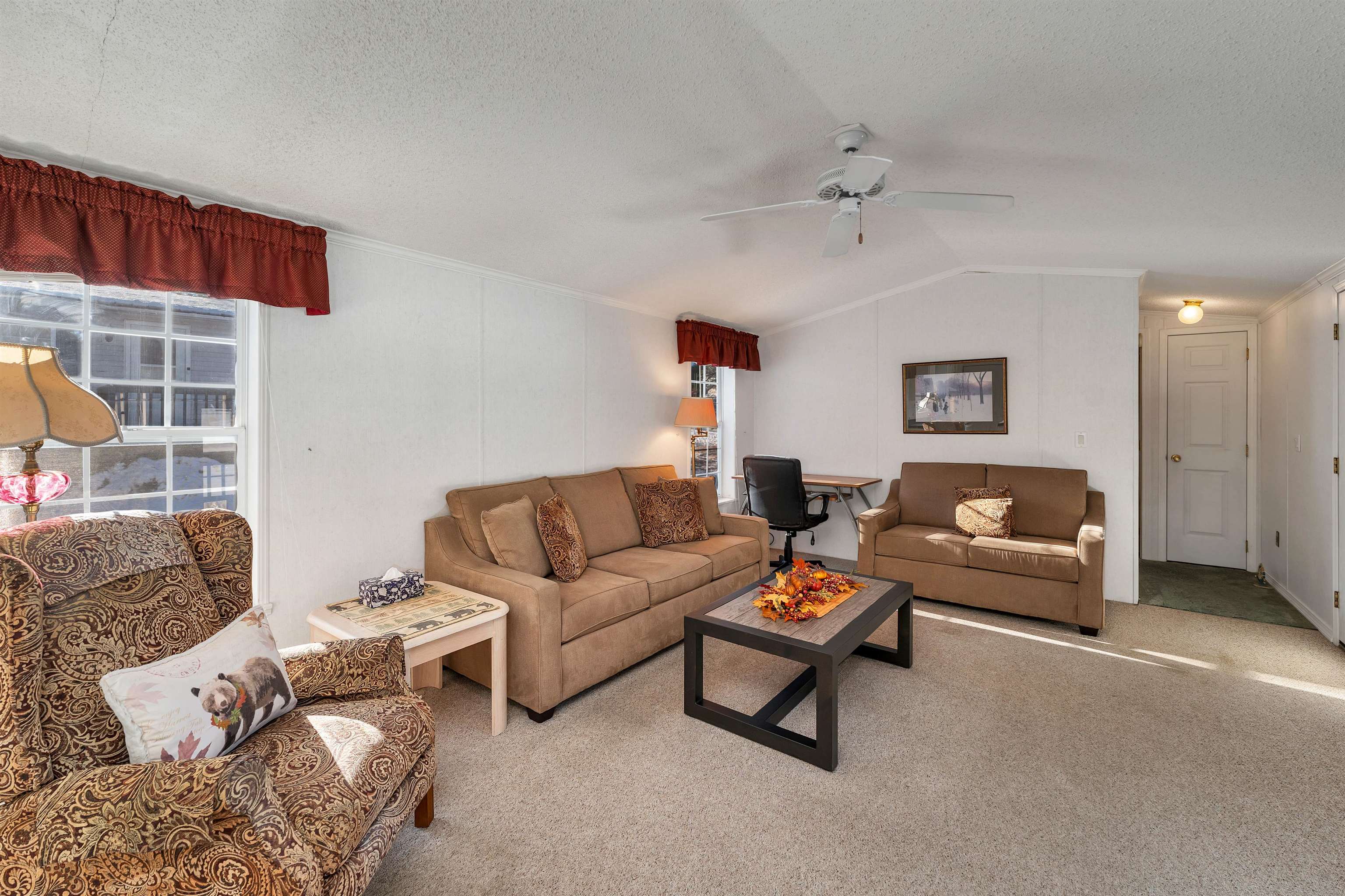 Laconia, New Hampshire 03246, United States, 2 Bedrooms Bedrooms, ,2 BathroomsBathrooms,Residential,Pending,22791