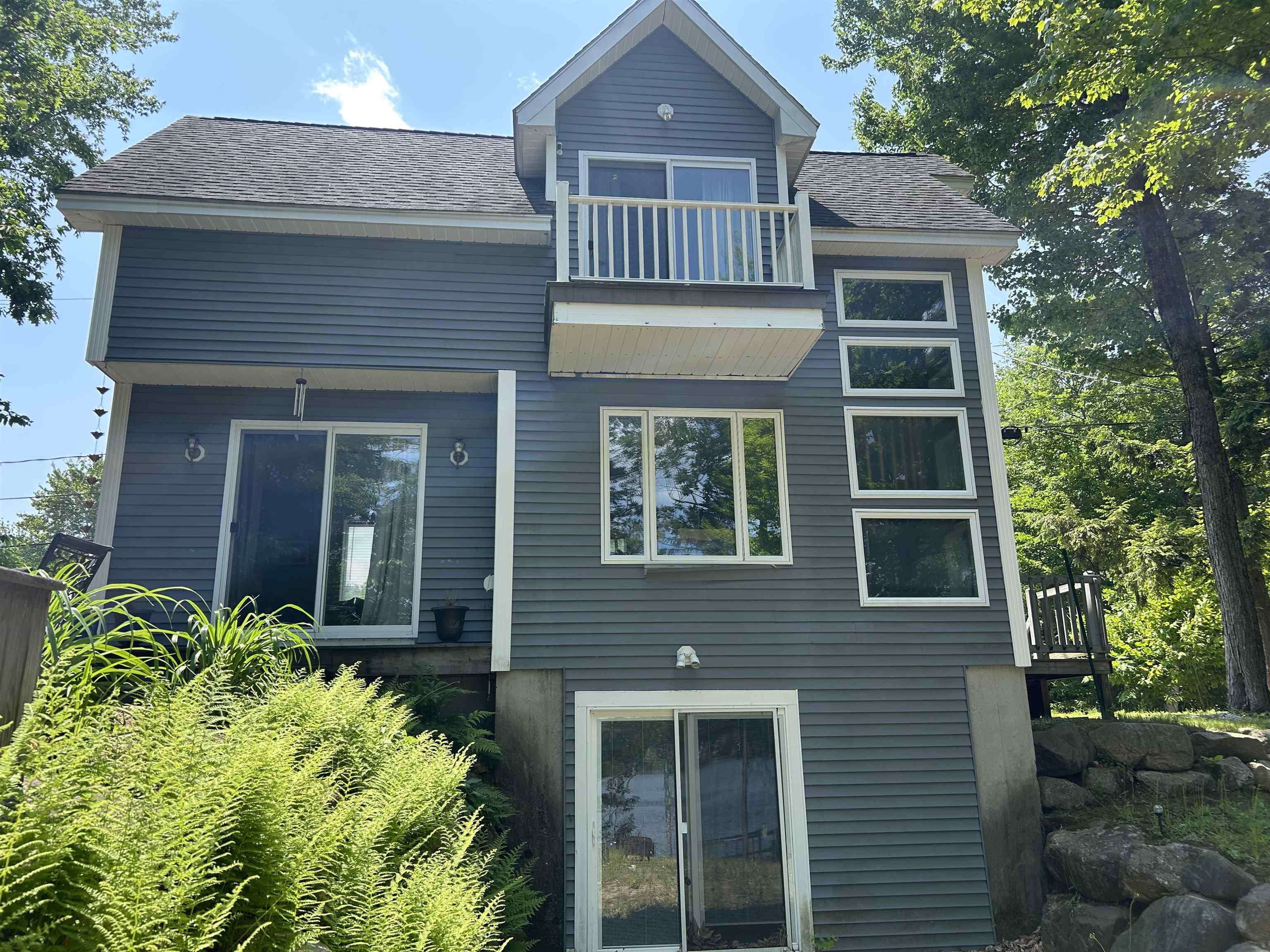 26 Island Drive