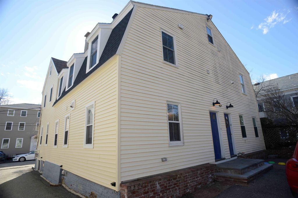 Photo of 145 Cabot Street #1, Portsmouth, NH 03801 (MLS # 5083347)