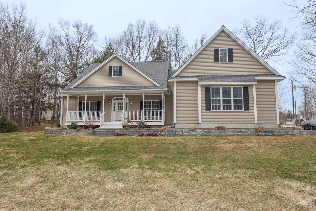 Photo of 64 Pray Street, Rochester, NH 03868 (MLS # 5079370)