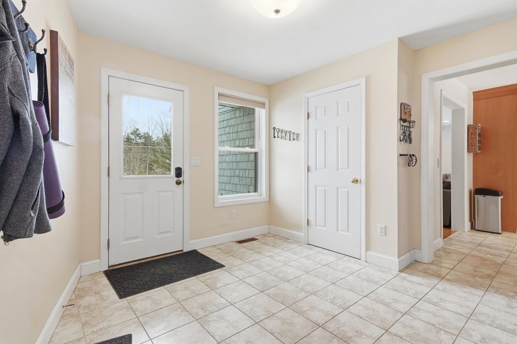 Photo of 10 Ball Road, Kingston, NH 03848 (MLS # 5078220)