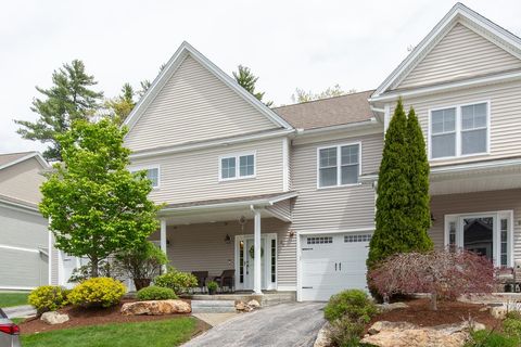 Photo of 89 Woodview Way, Manchester, NH 03102 (MLS # 5088466)