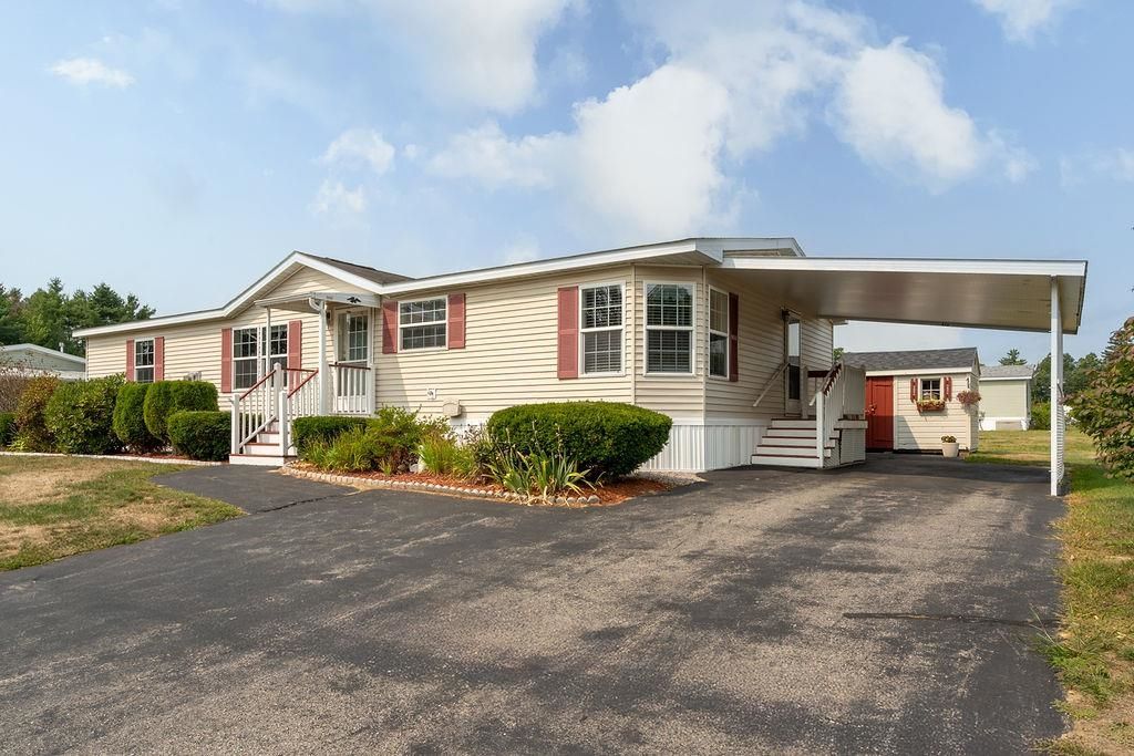 Photo of 4 Freedom Drive, Dover, NH 03820 (MLS # 5060326)