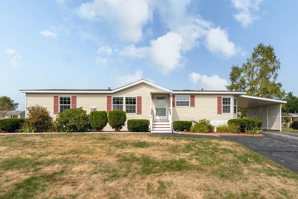 Photo of 4 Freedom Drive, Dover, NH 03820 (MLS # 5060326)