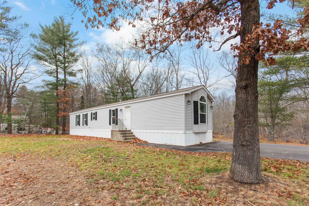 Photo of 52 Little Falls Bridge Road, Rochester, NH 03867 (MLS # 5069545)