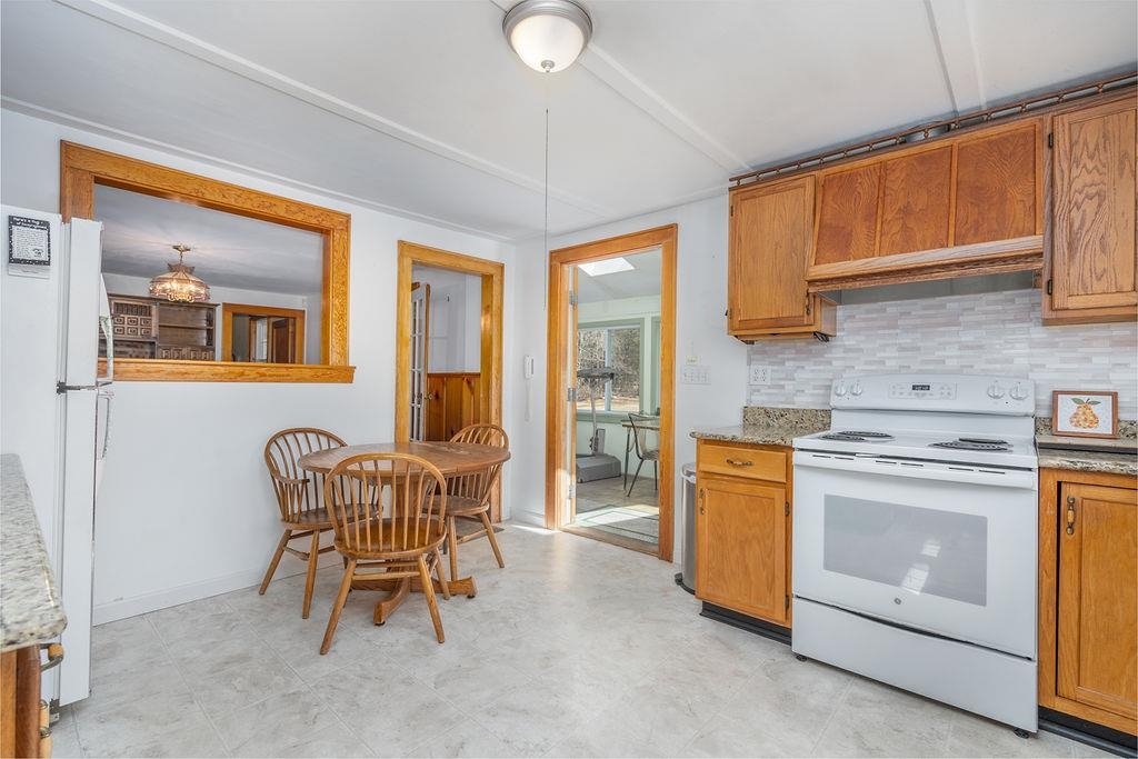 1166 White Mountain Highway