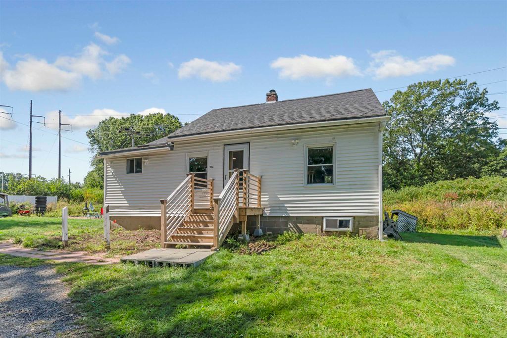 Photo of 93 Old Dover Point Road #A, Dover, NH 03820 (MLS # 5061107)