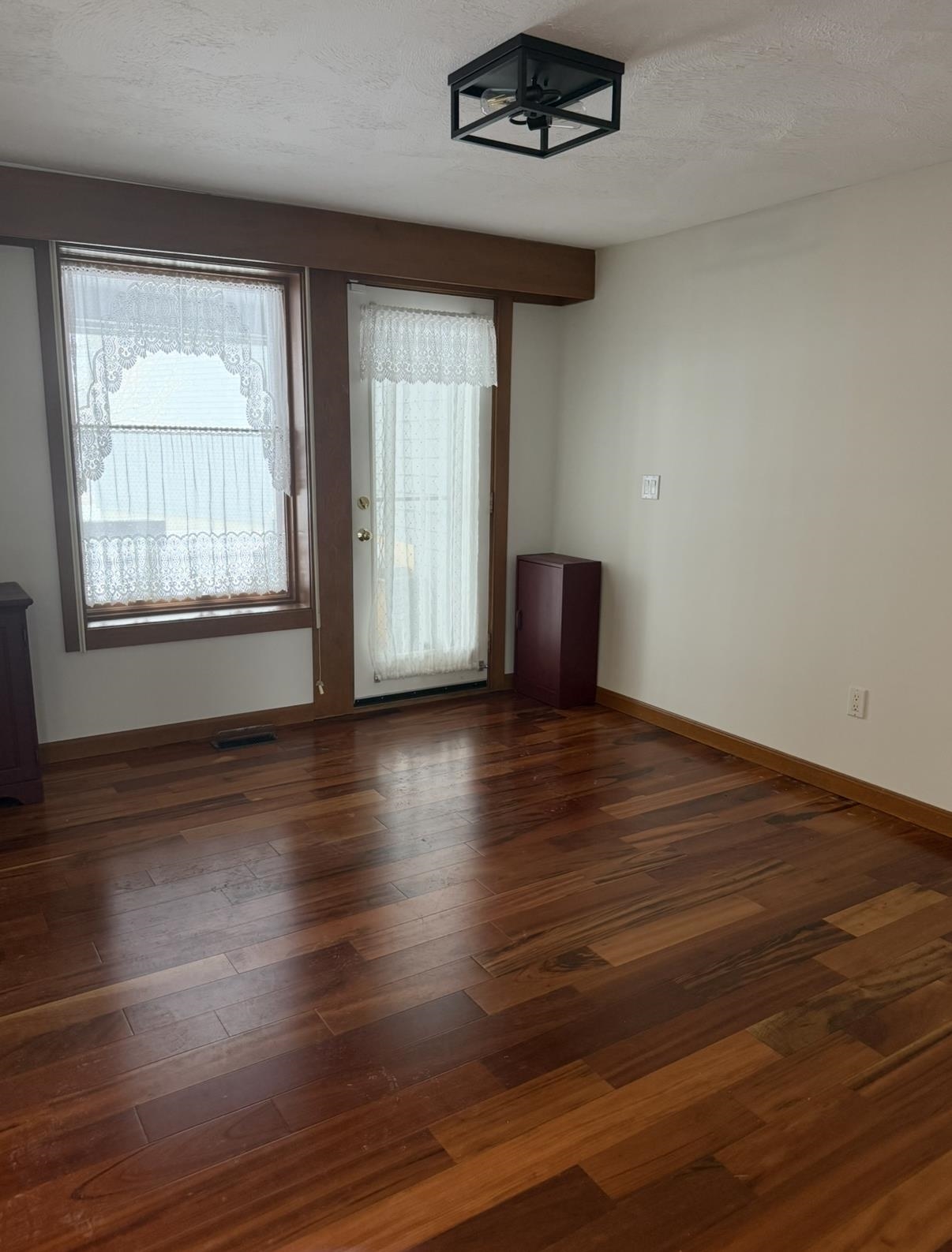 5 Tsienneto Road 136