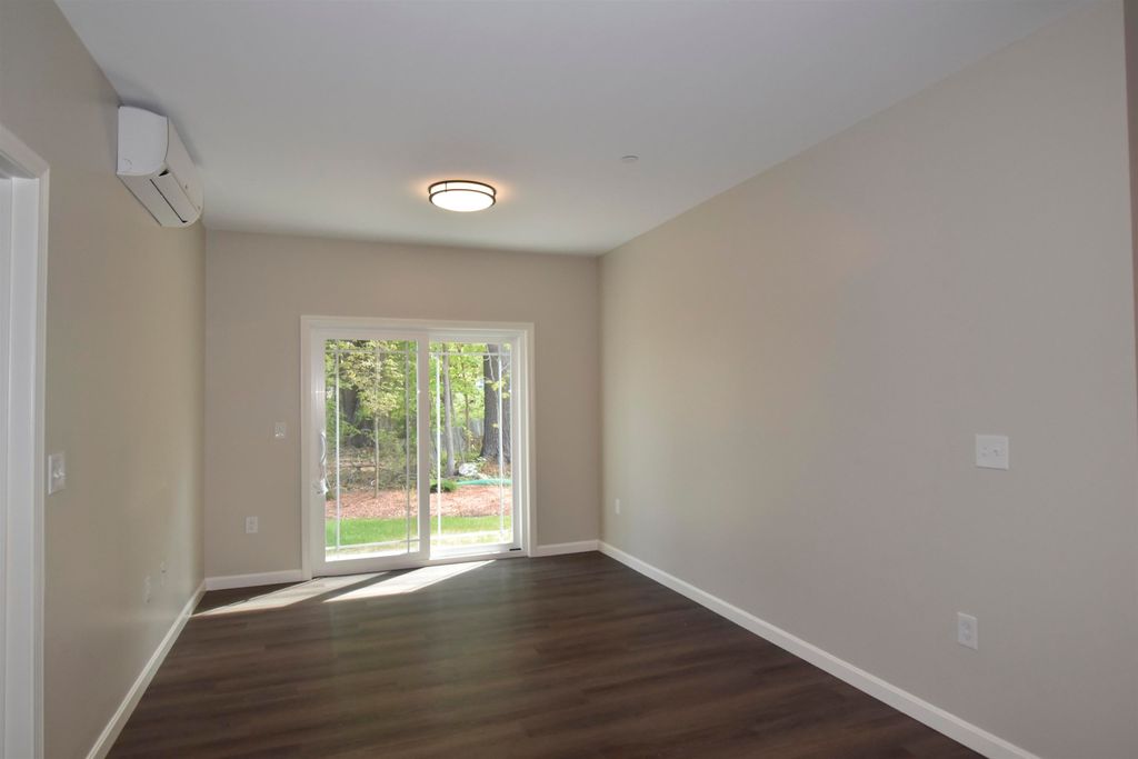 Photo of 217 Rockingham Road #103, Londonderry, NH 03053 (MLS # 5062463)