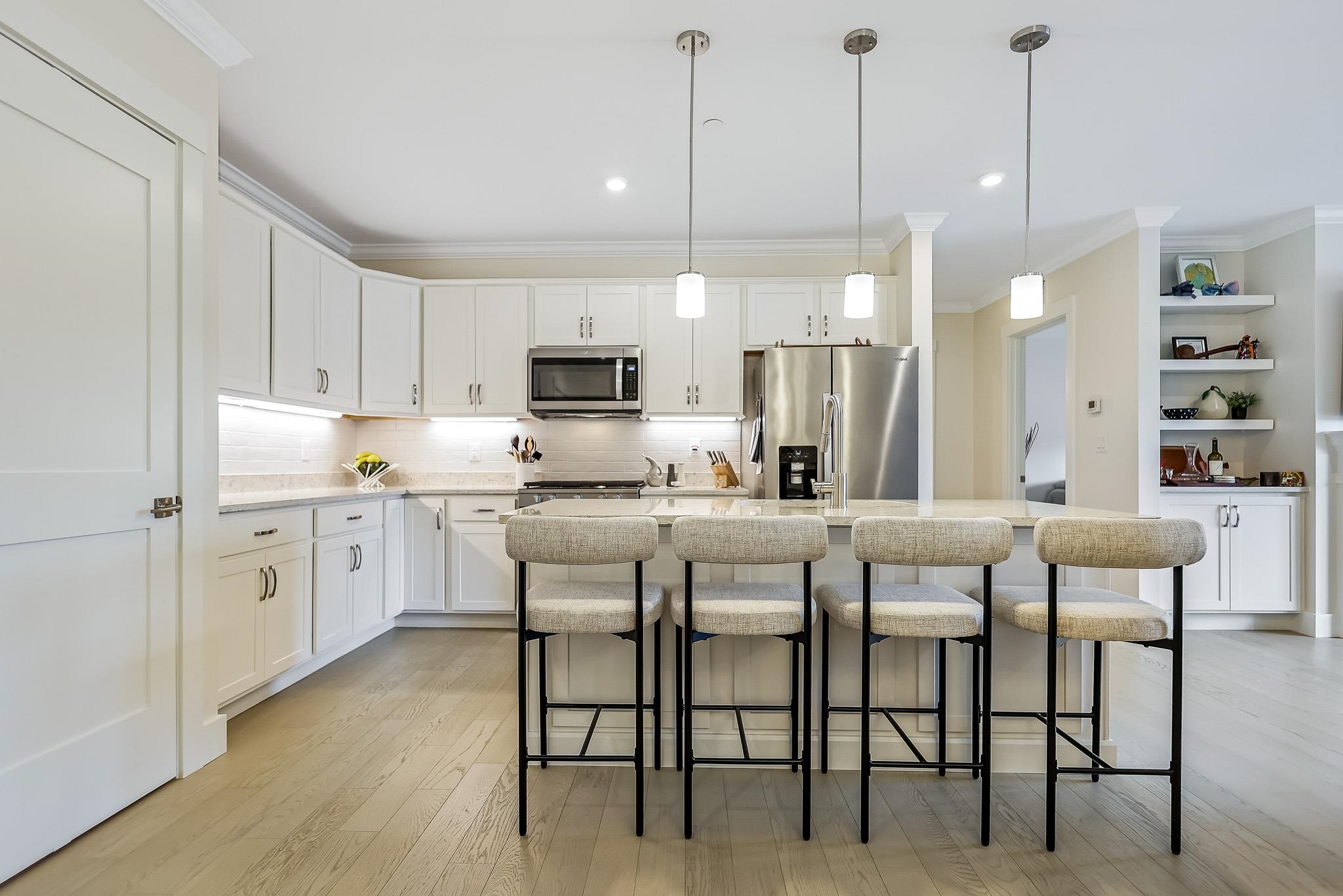 7 Longview Drive 204