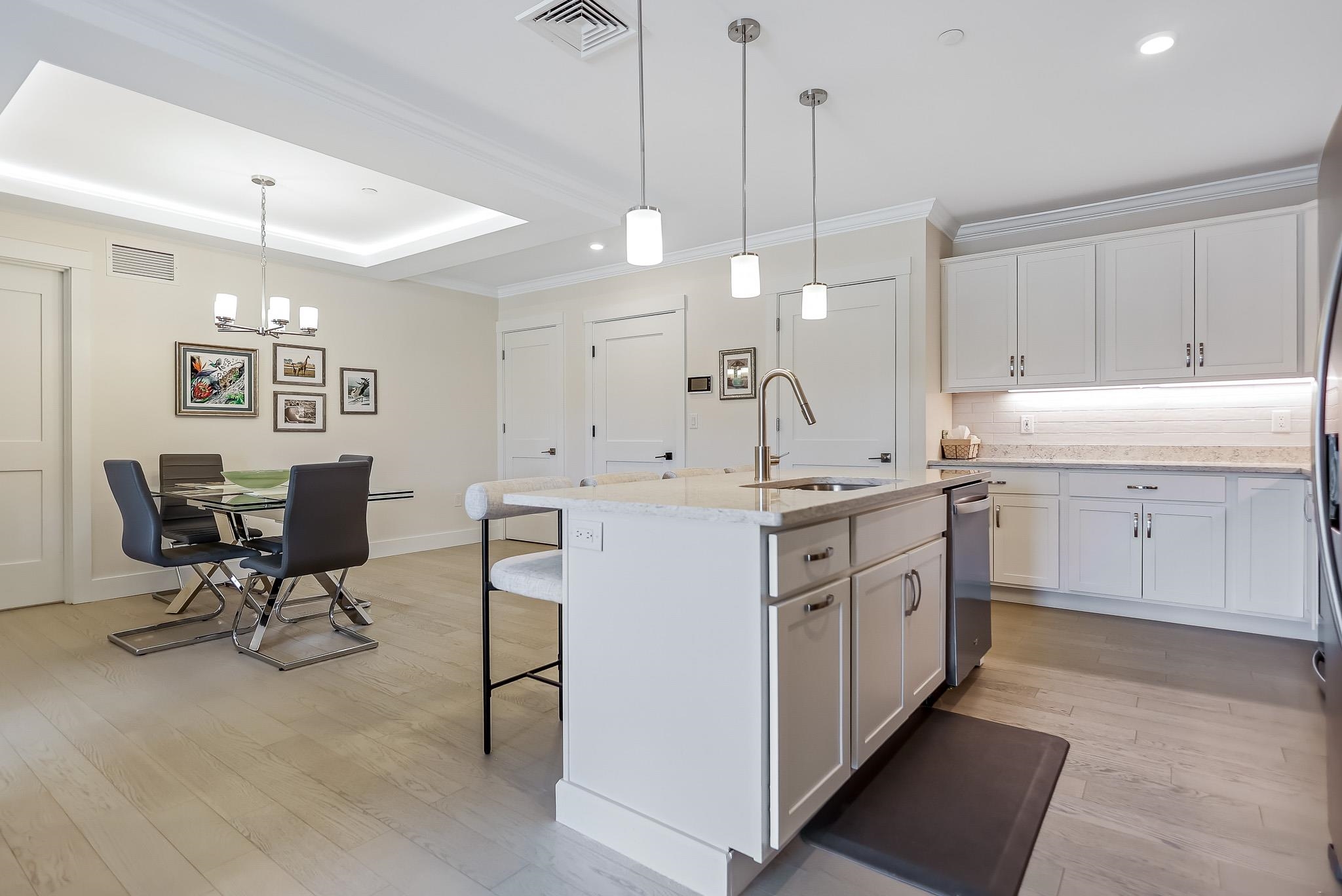 7 Longview Drive 204