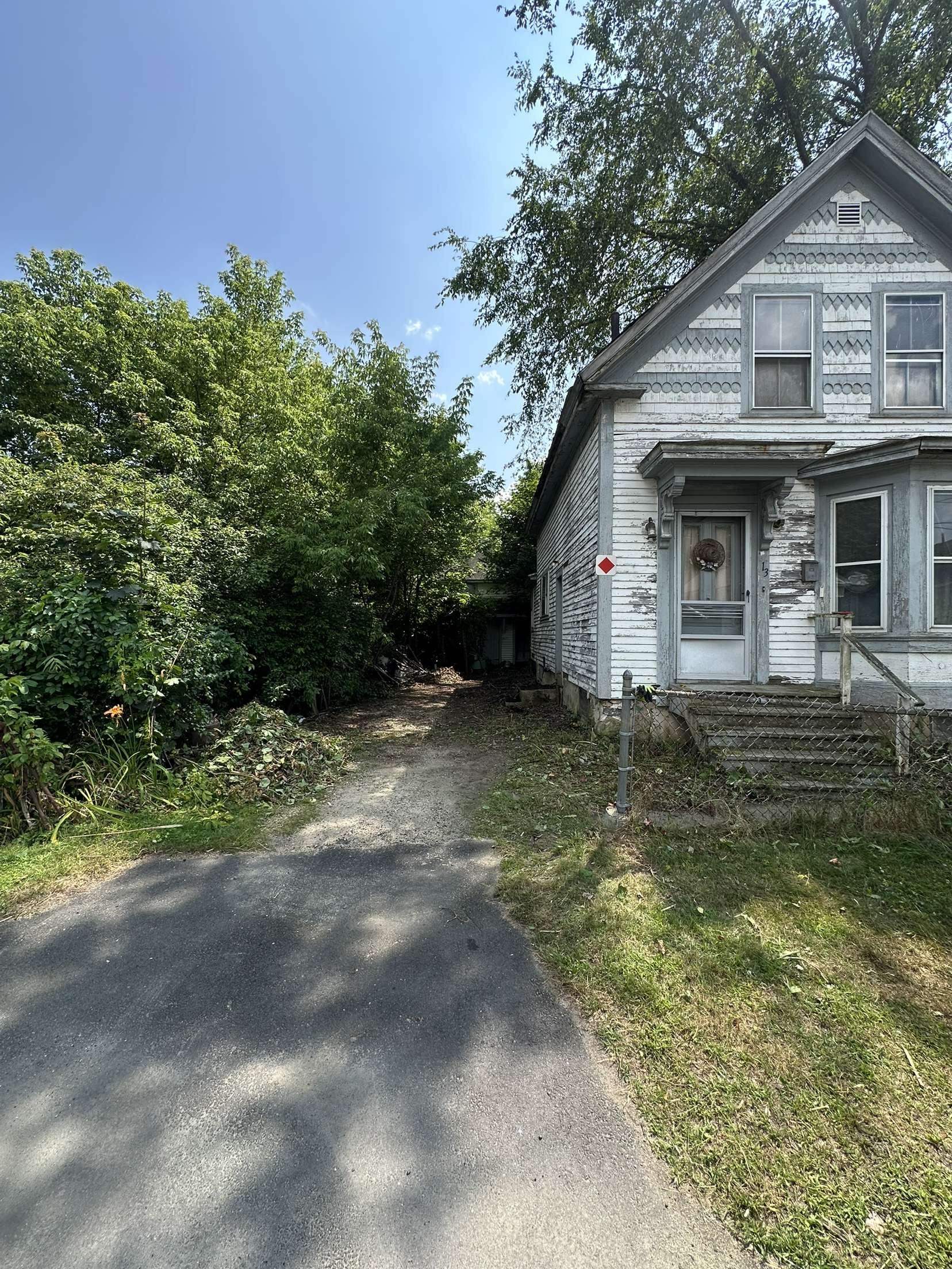 13 Monroe Street