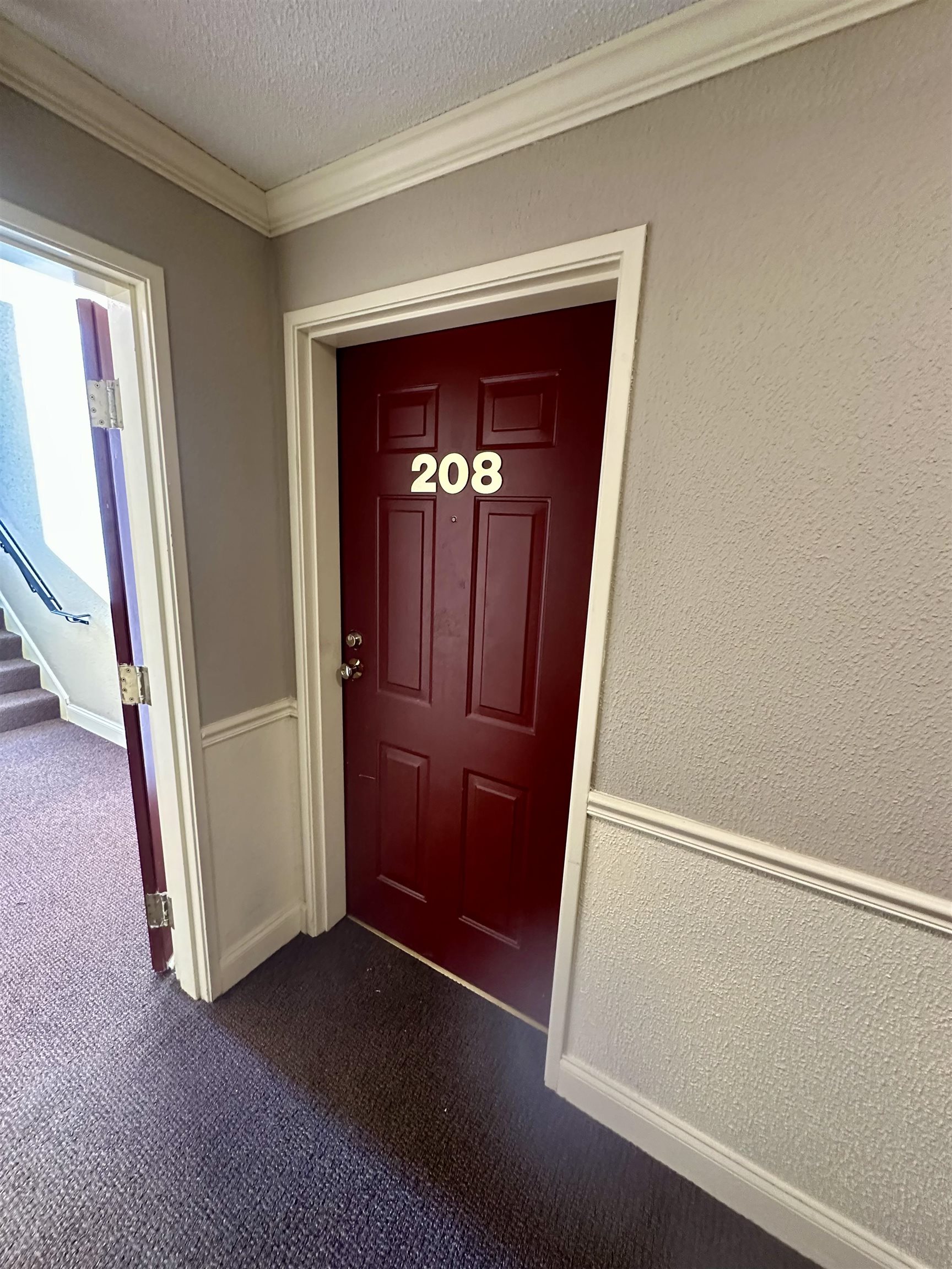 Nashua, New Hampshire 03063, United States, 2 Bedrooms Bedrooms, ,1 BathroomBathrooms,Residential,Pending,112067