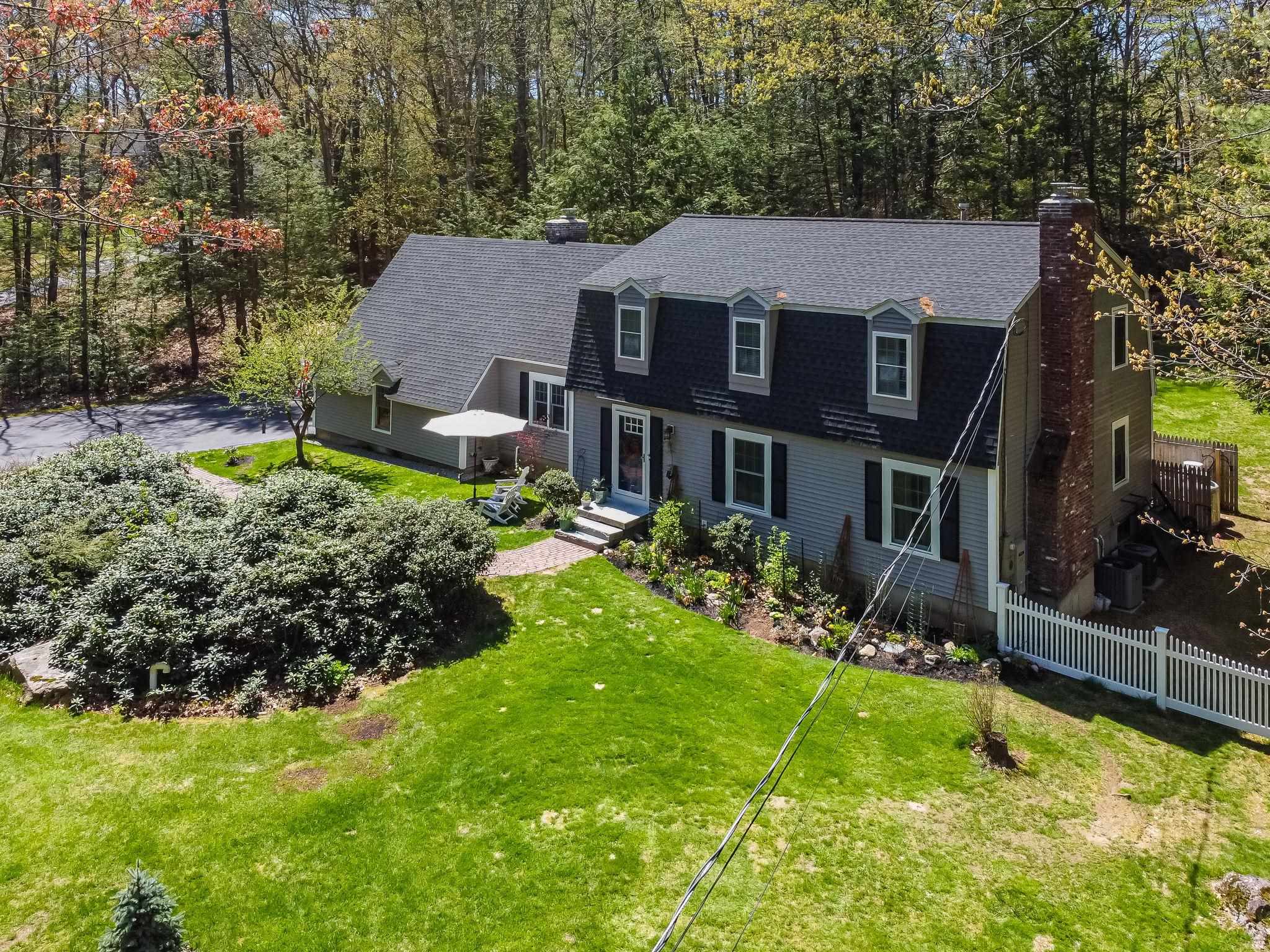 10 Greenbriar Lane