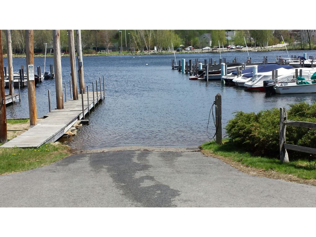 Photo of 35 Bay Street, Wolfeboro, NH 03894 (MLS # 5080270)