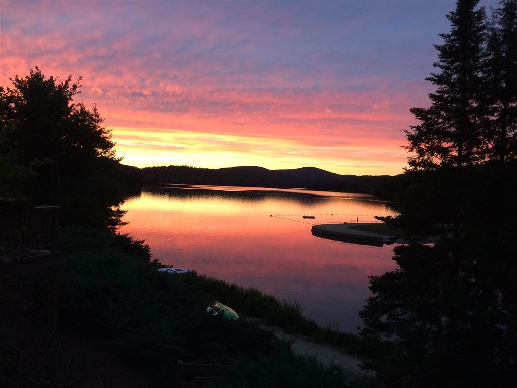 Photo of 14 Pioneer Point, Grantham, NH 03753 (MLS # 5027901)