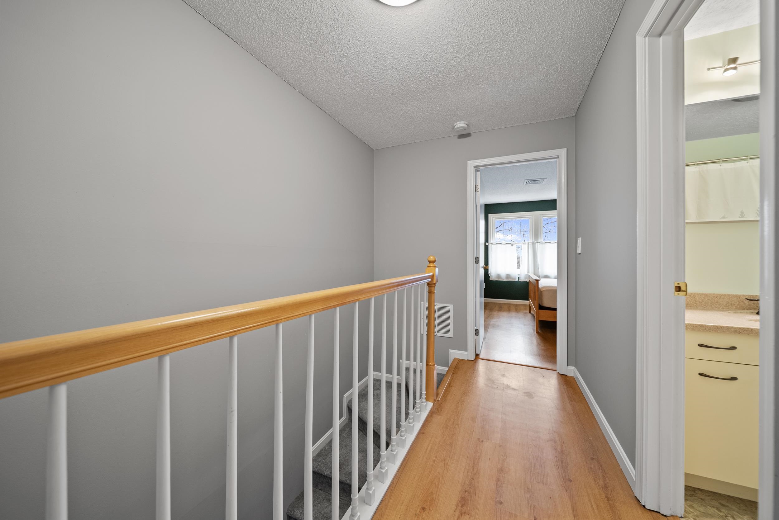 922 fox hollow Way 922