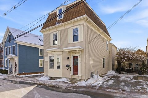 Photo of 44 Rogers Street, Portsmouth, NH 03801 (MLS # 5074734)