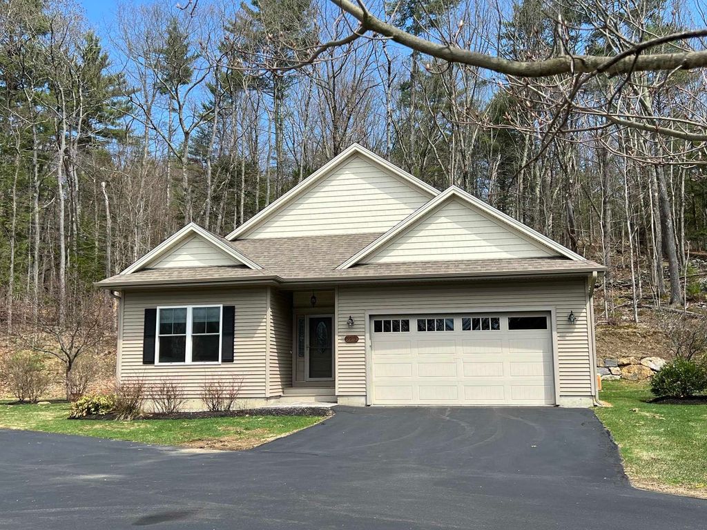 Photo of 99 Pulpit Road #3, Bedford, NH 03110 (MLS # 5084094)