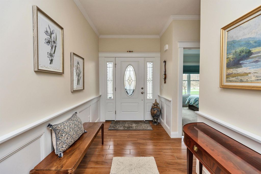 Photo of 99 Pulpit Road #3, Bedford, NH 03110 (MLS # 5084094)