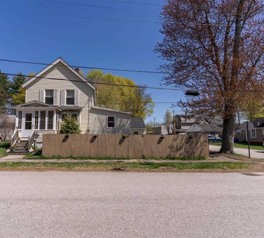 Photo of 12 Harvard Street, Exeter, NH 03862 (MLS # 5057847)