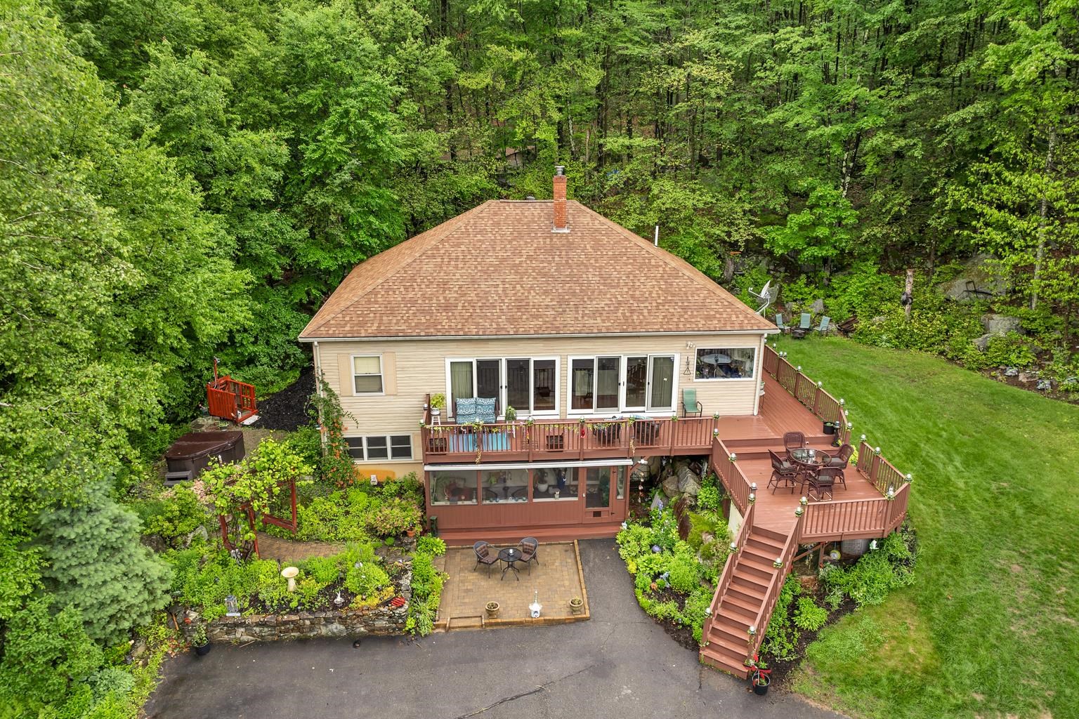 1149 Pleasant Pond Road