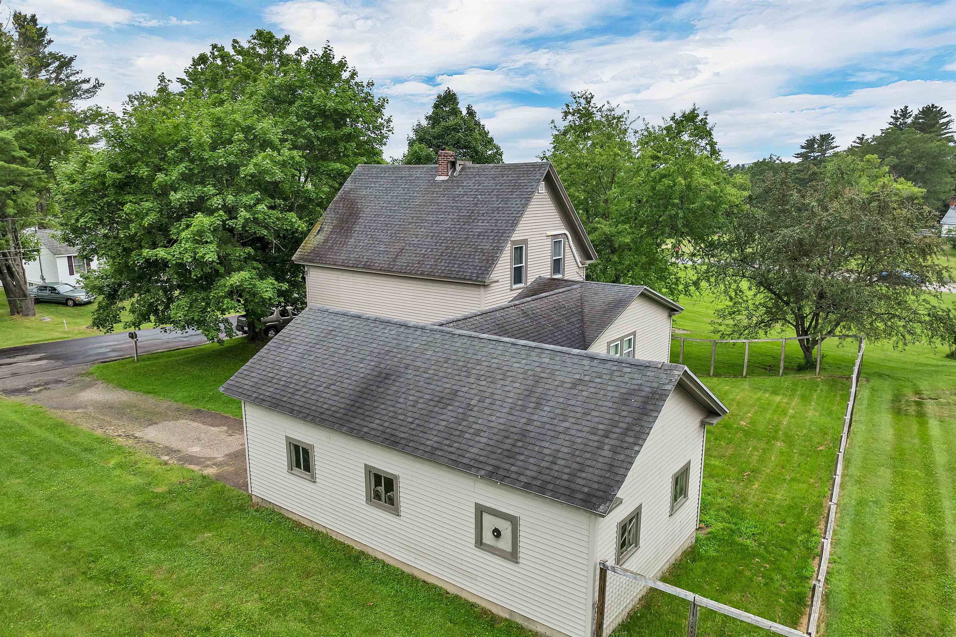 9 Hunt Avenue