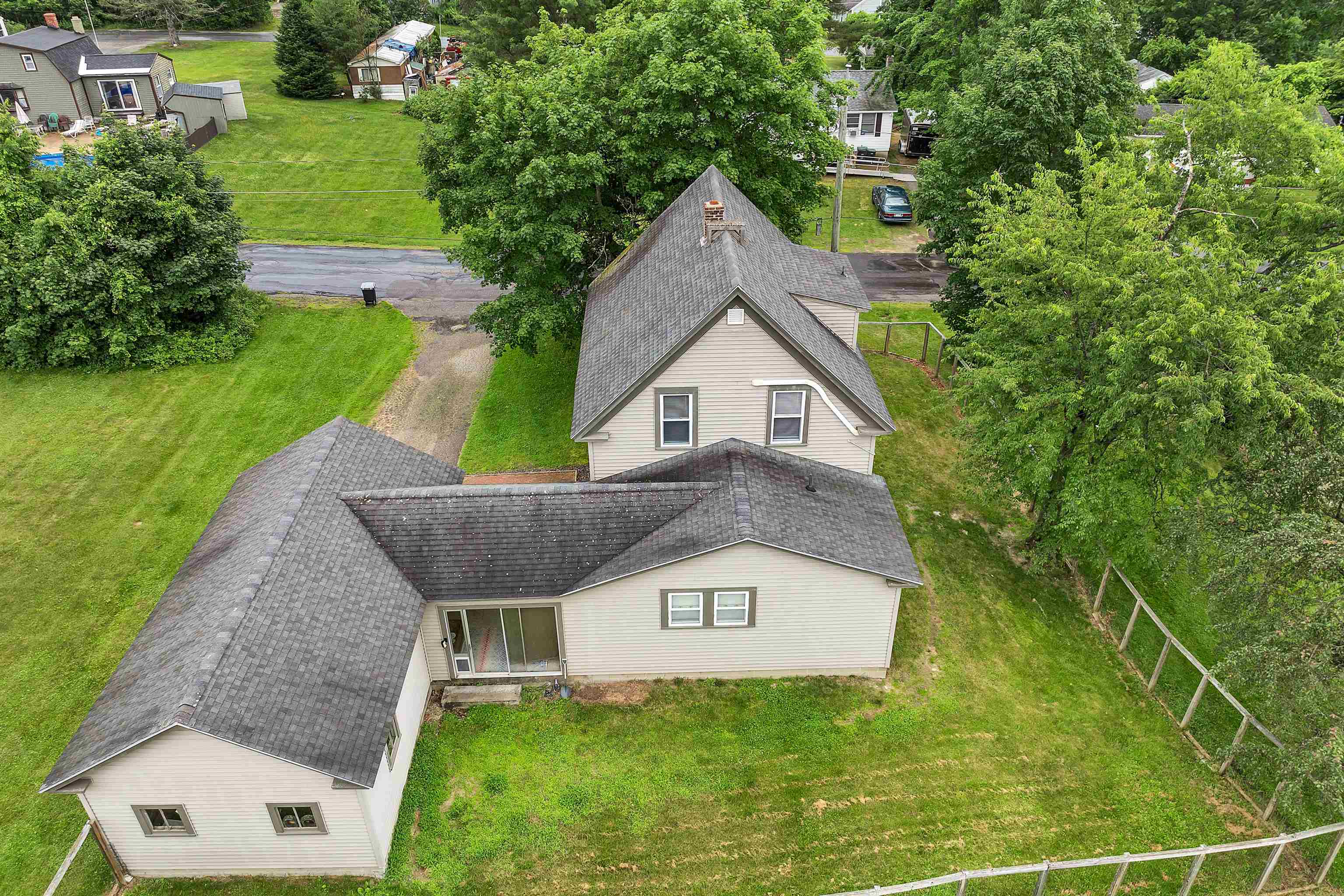 9 Hunt Avenue