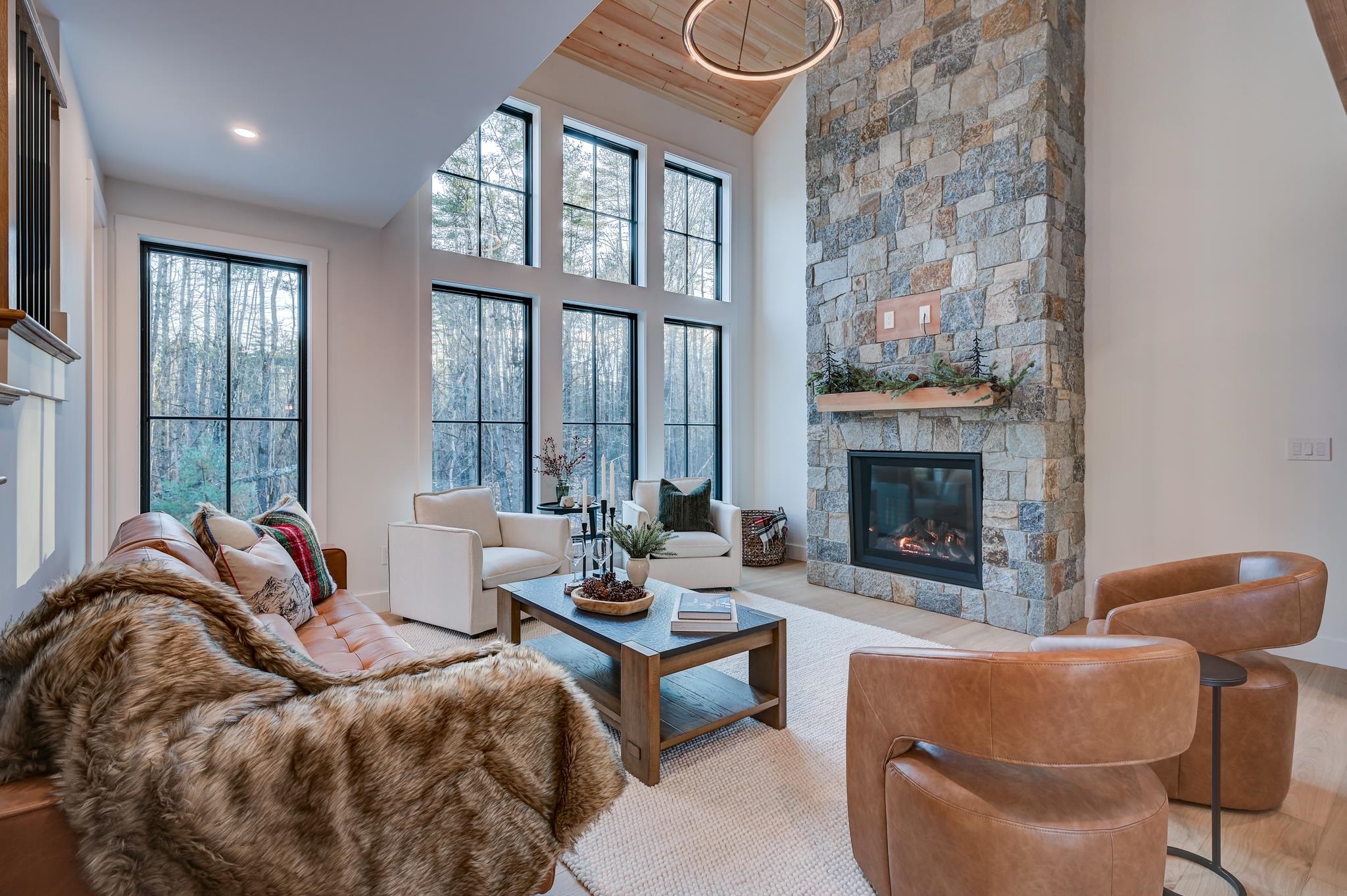 21 Black Diamond Road
