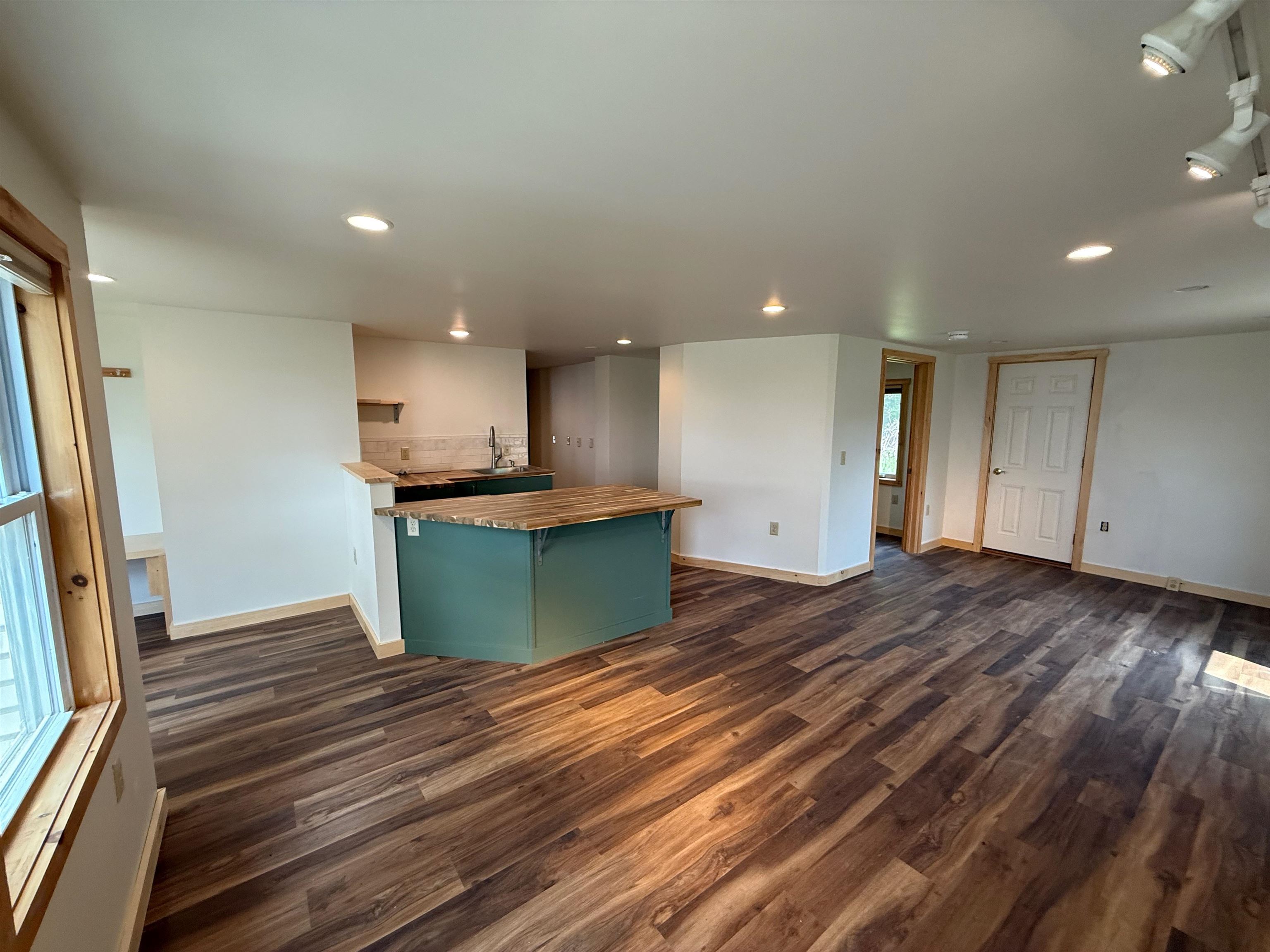 32 Goddell Avenue