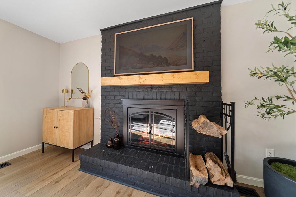 Photo of 27 Hyacinth Drive, Nashua, NH 03062 (MLS # 5080952)