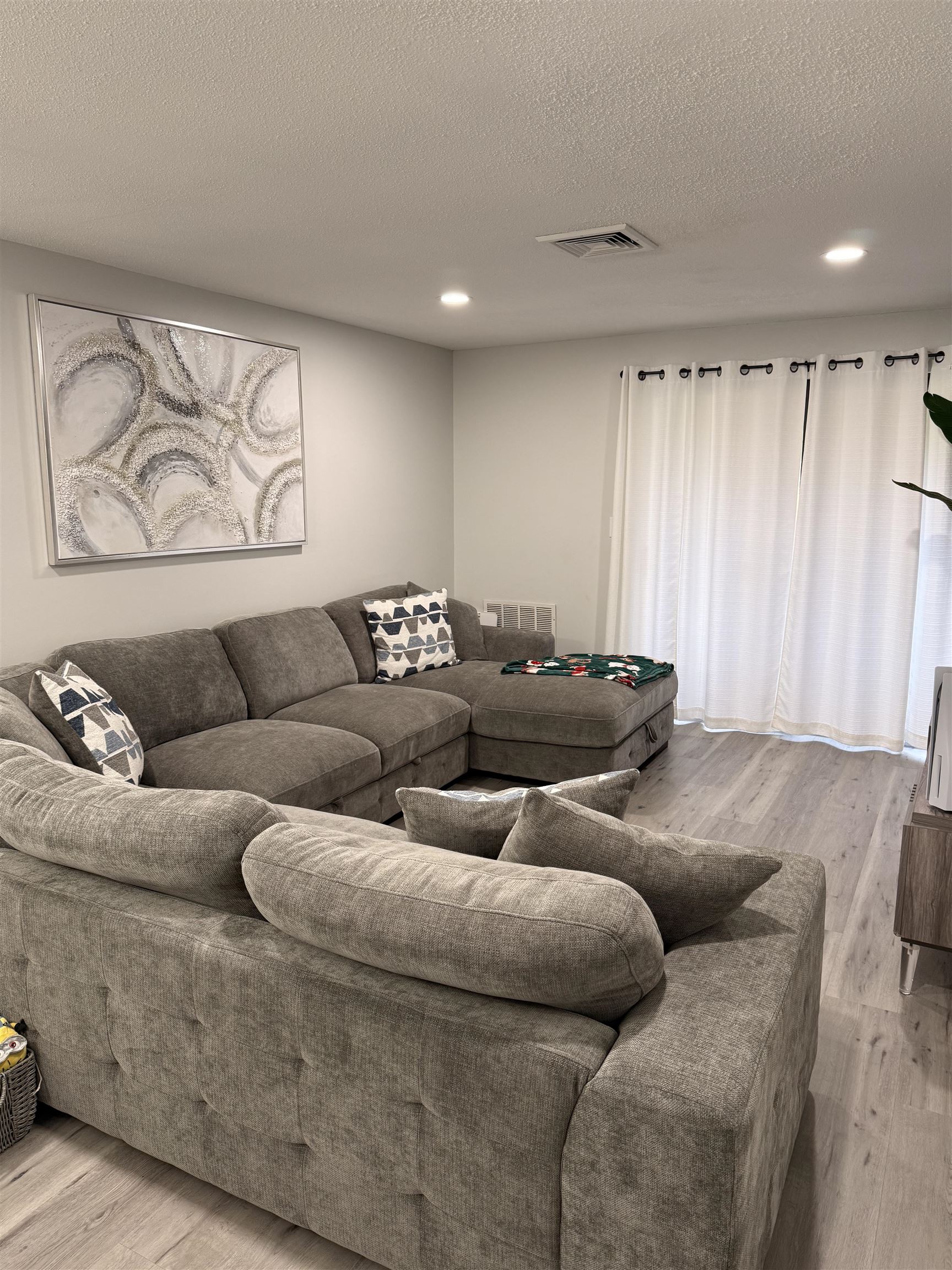 11 Blackstone Drive 1135
